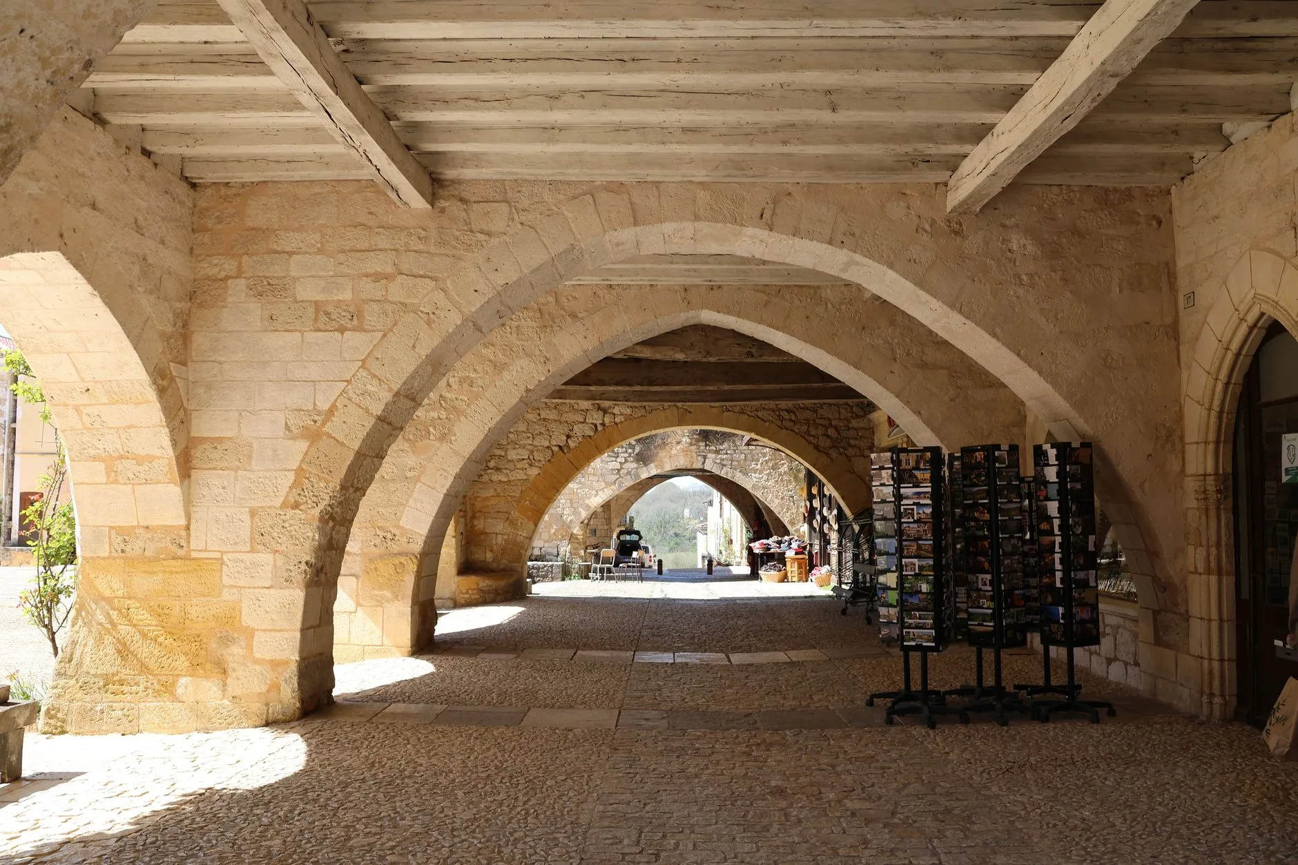 ️ Stationner : le vrai défi des villages touristiques